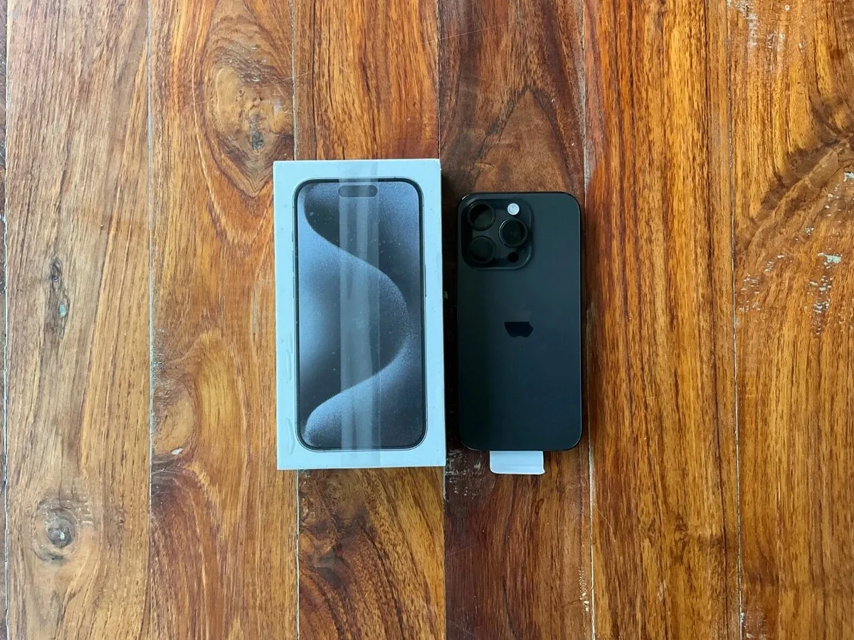 APPLE IPHONE 15 PRO BLACK TITANIUM 256GB - Image 1