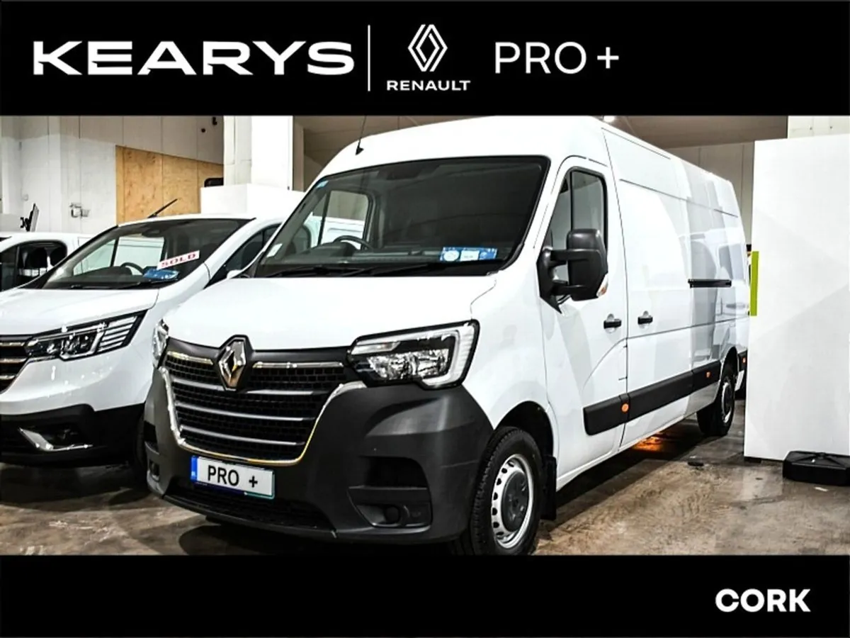 Renault Master Lm35 Blue dCi 135 Business My22 - Image 1