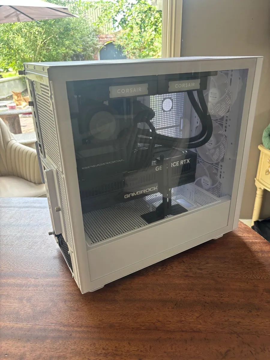Gaming PC RTX 5080 Ryzen 9800x3D - Image 1