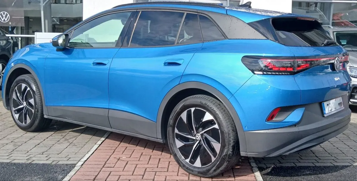 Volkswagen ID.4 PRO Plus 77kwh 286HP  park Assist - Image 4