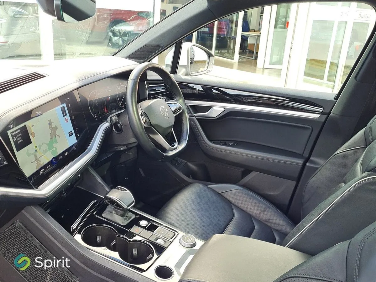 Volkswagen Touareg 3.0tsi Phev 381HP 4motion - Image 3