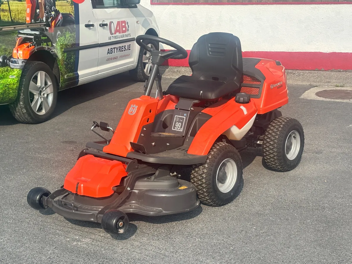Husqvarna R 214TC Ride on Mower - Image 1