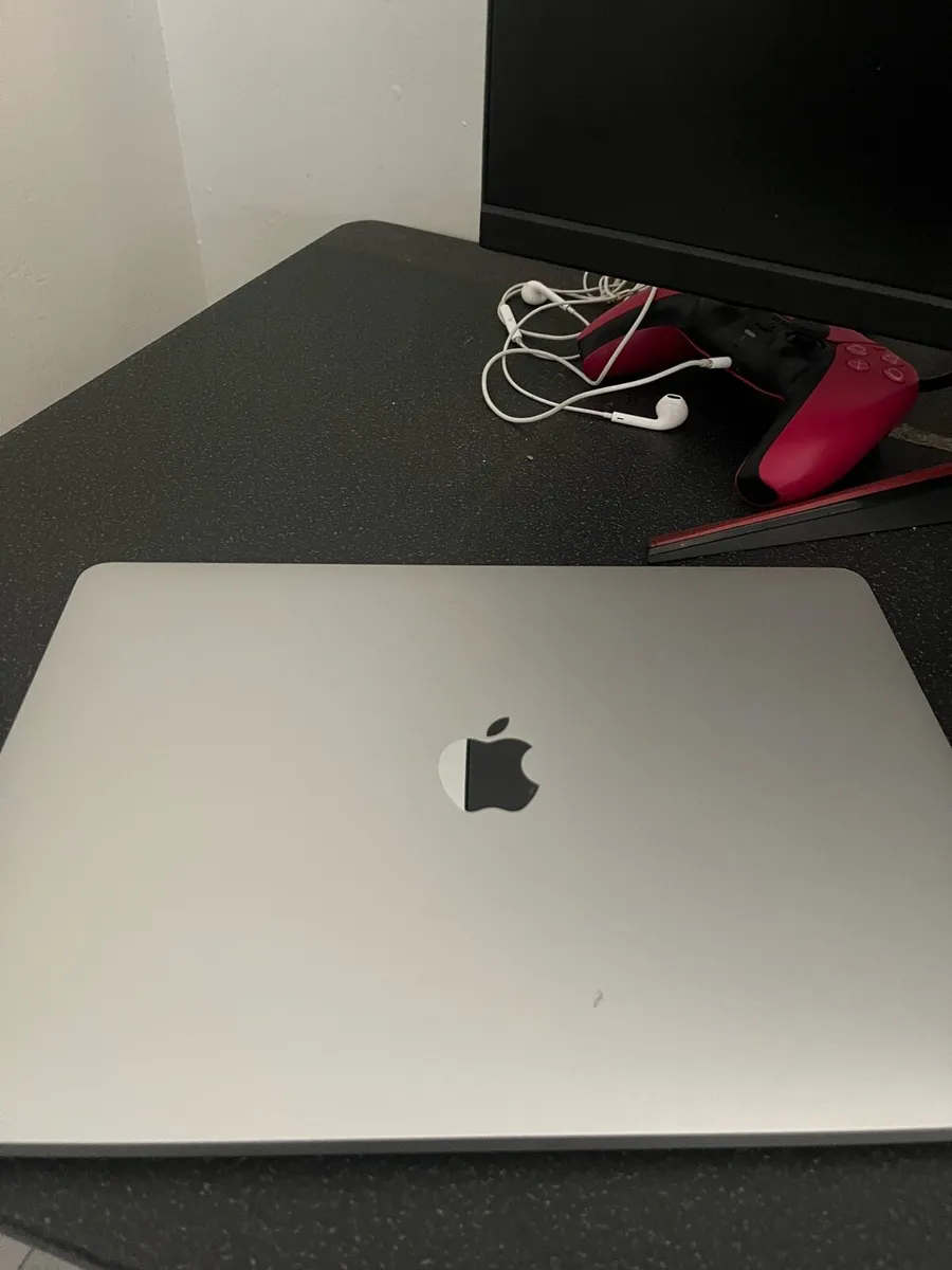 MacBook Air m1 512gb 2020 - Image 3