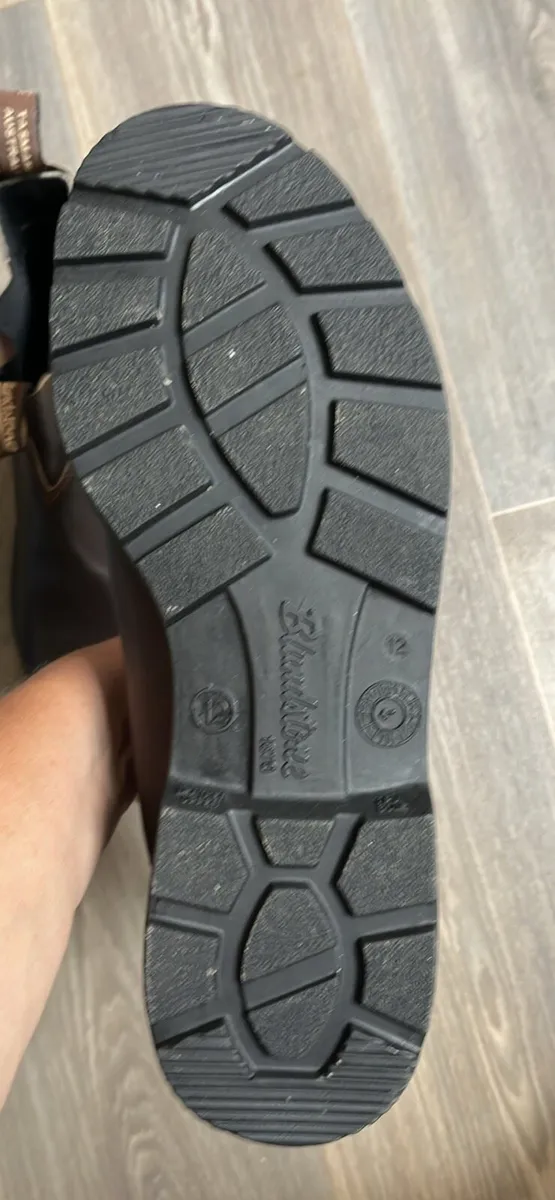 Blundstone Boots size 12 - Image 3