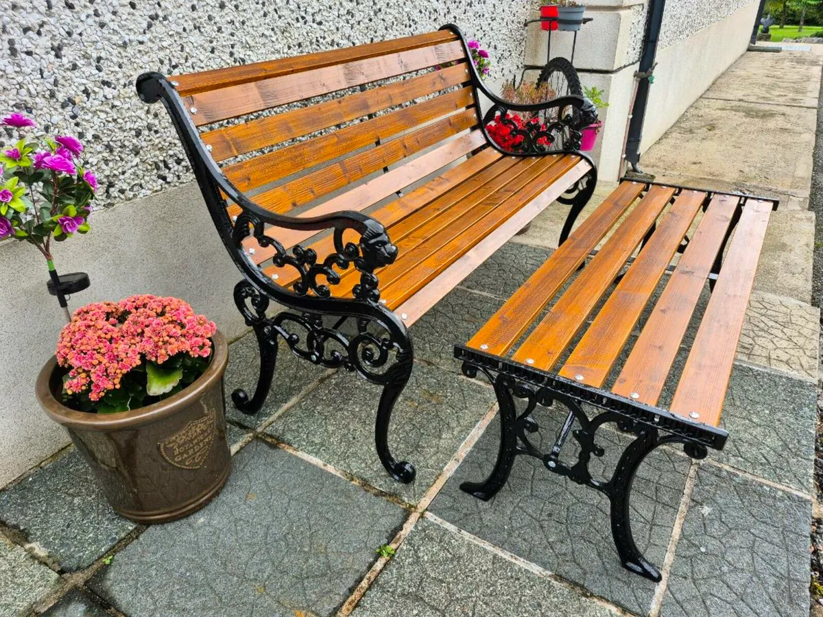 Cast iron bench & Table - Image 1