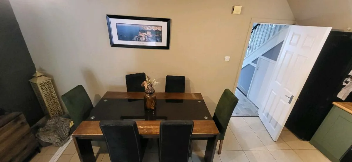 Table & Chairs - Image 1