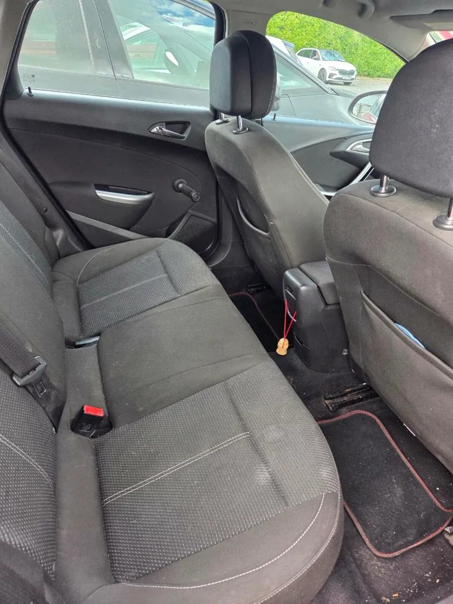 OPEL Astra for parts/repair - Image 4