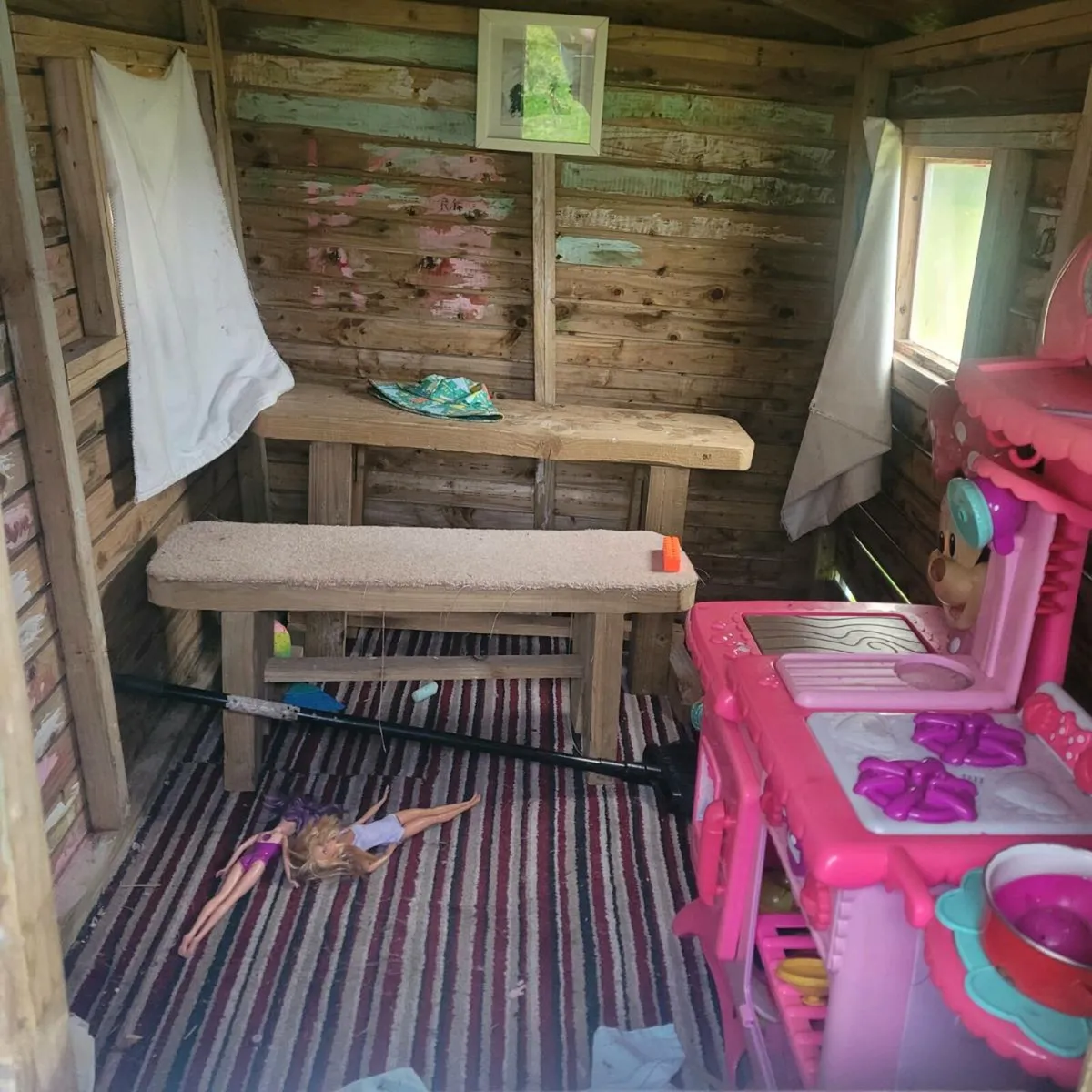 Kids play house - Image 4