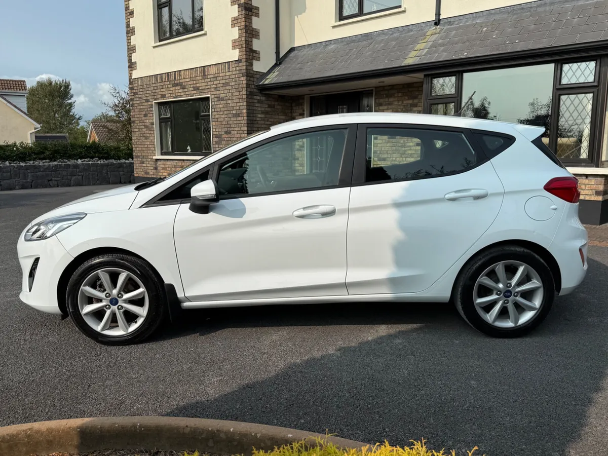 Immaculate 182 Ford Fiesta! - Image 4