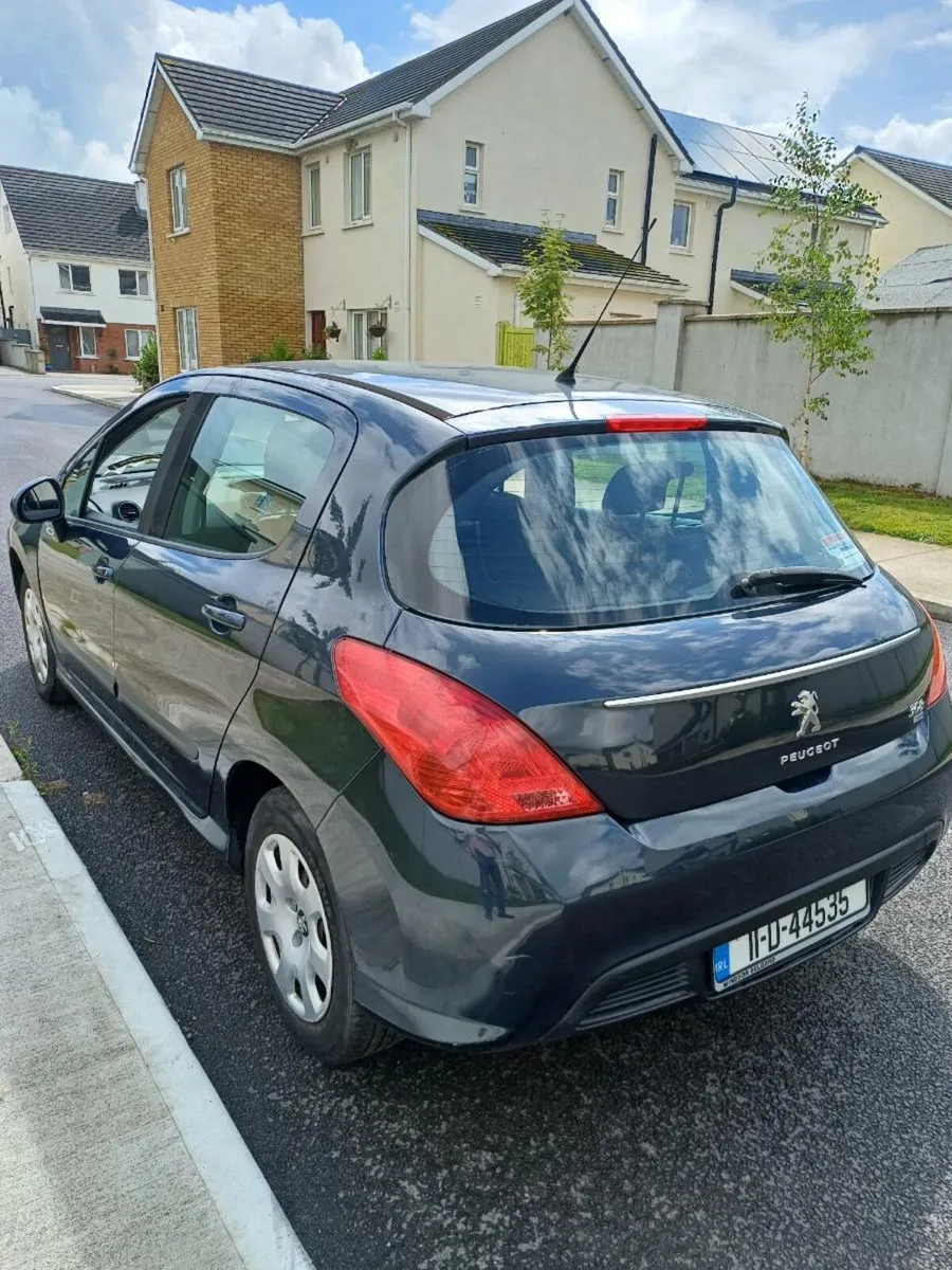 PEUGEOT 308 2011 1.6 DIESEL AUTOMATIC LOW KM - Image 3