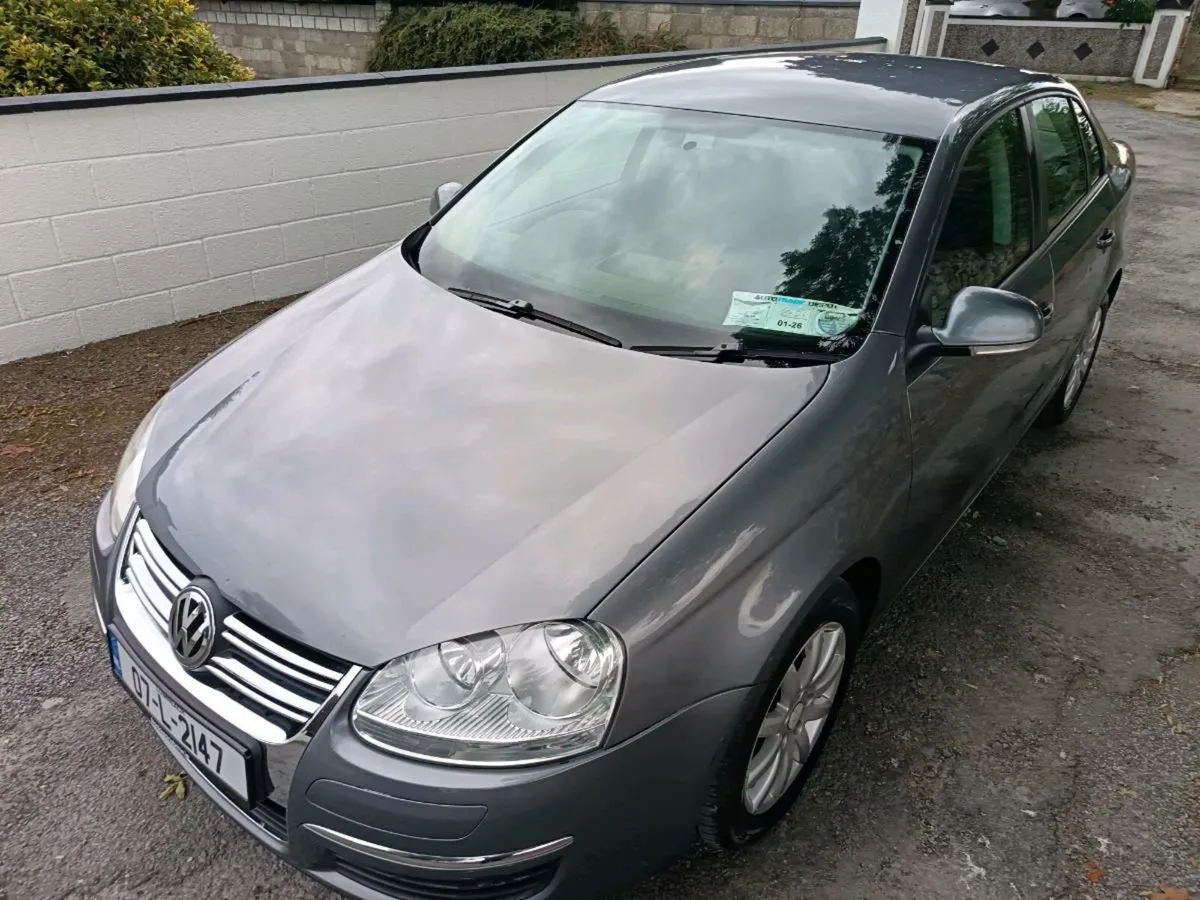 Volkswagen jetta 1.6 petrol new N. C. T - Image 4