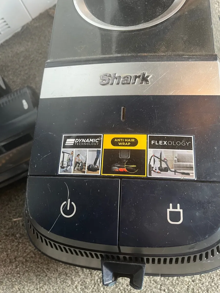 Shark vacuum cleaner - Image 1