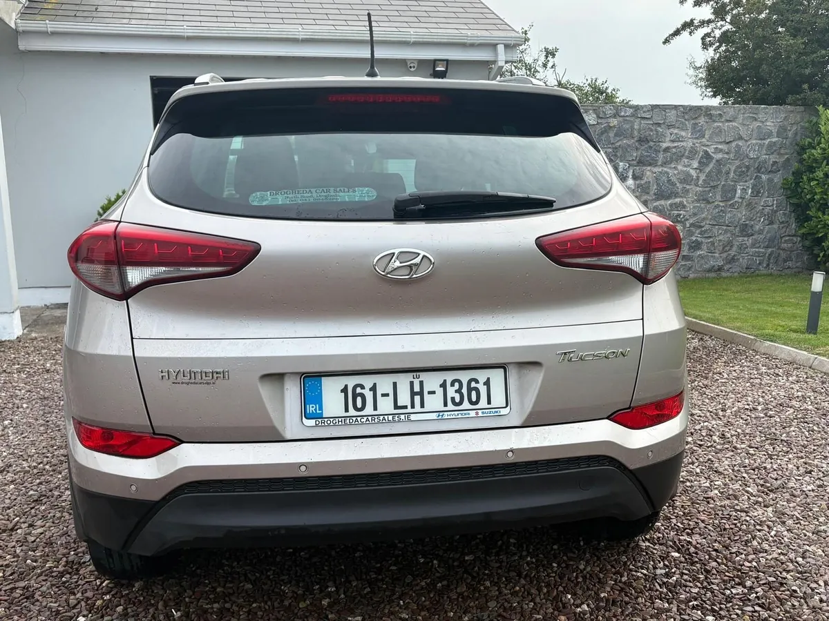 Car - Image 4