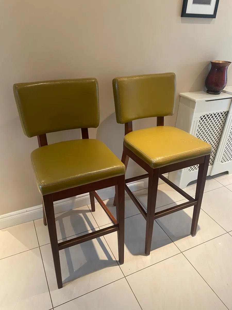 Bar stools meadows Byrne leather - Image 1