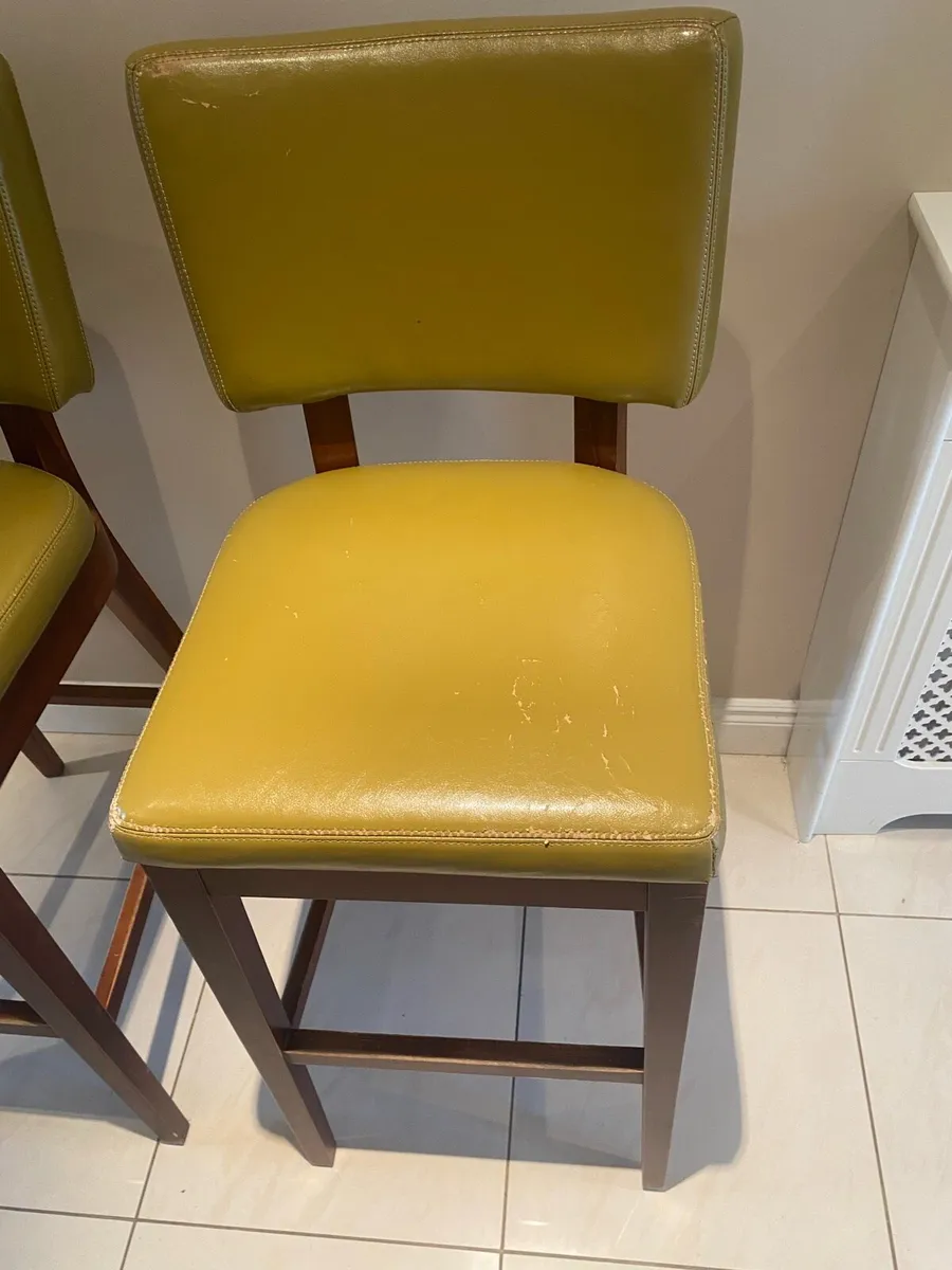 Bar stools meadows Byrne leather - Image 4