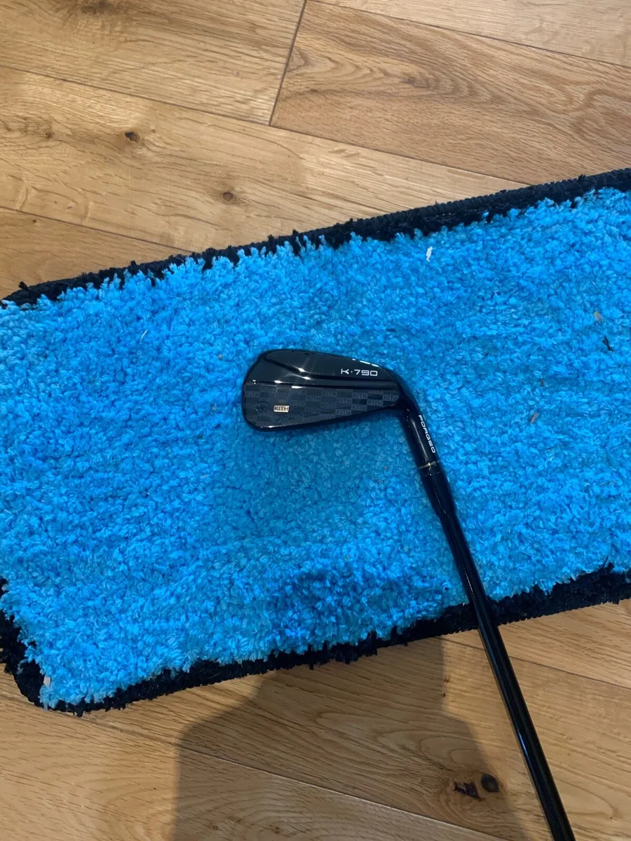 Kith X Taylormade 7 Iron - Image 4