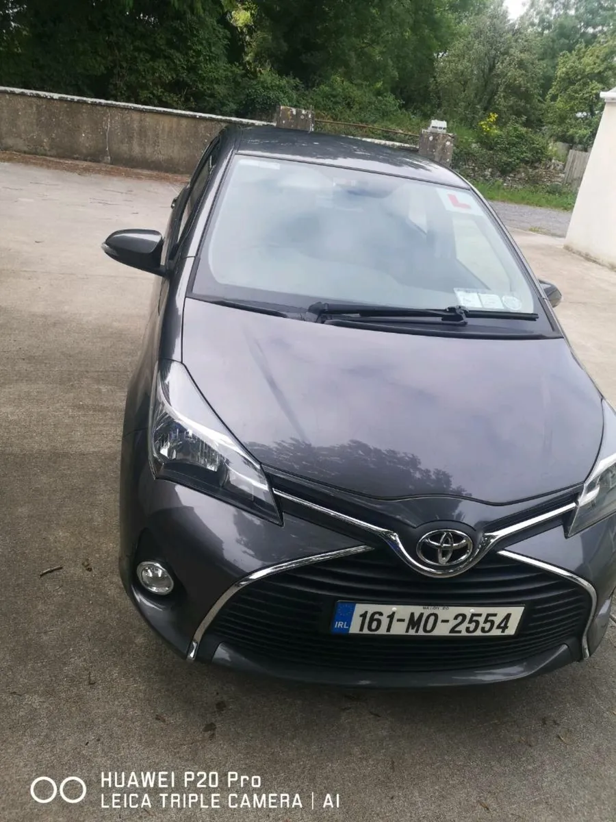 2016 yaris - Image 4