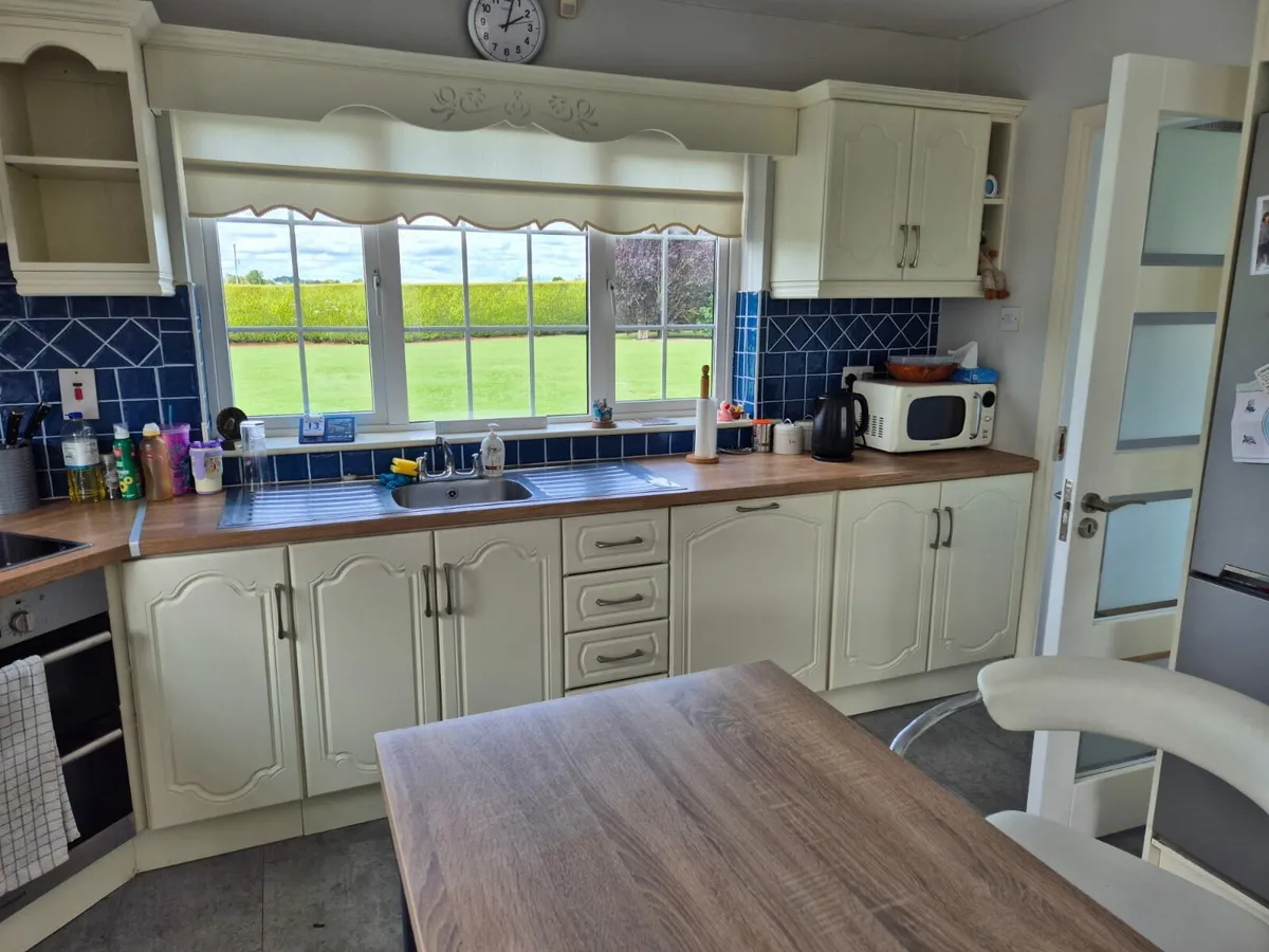 Kitchen - Image 2