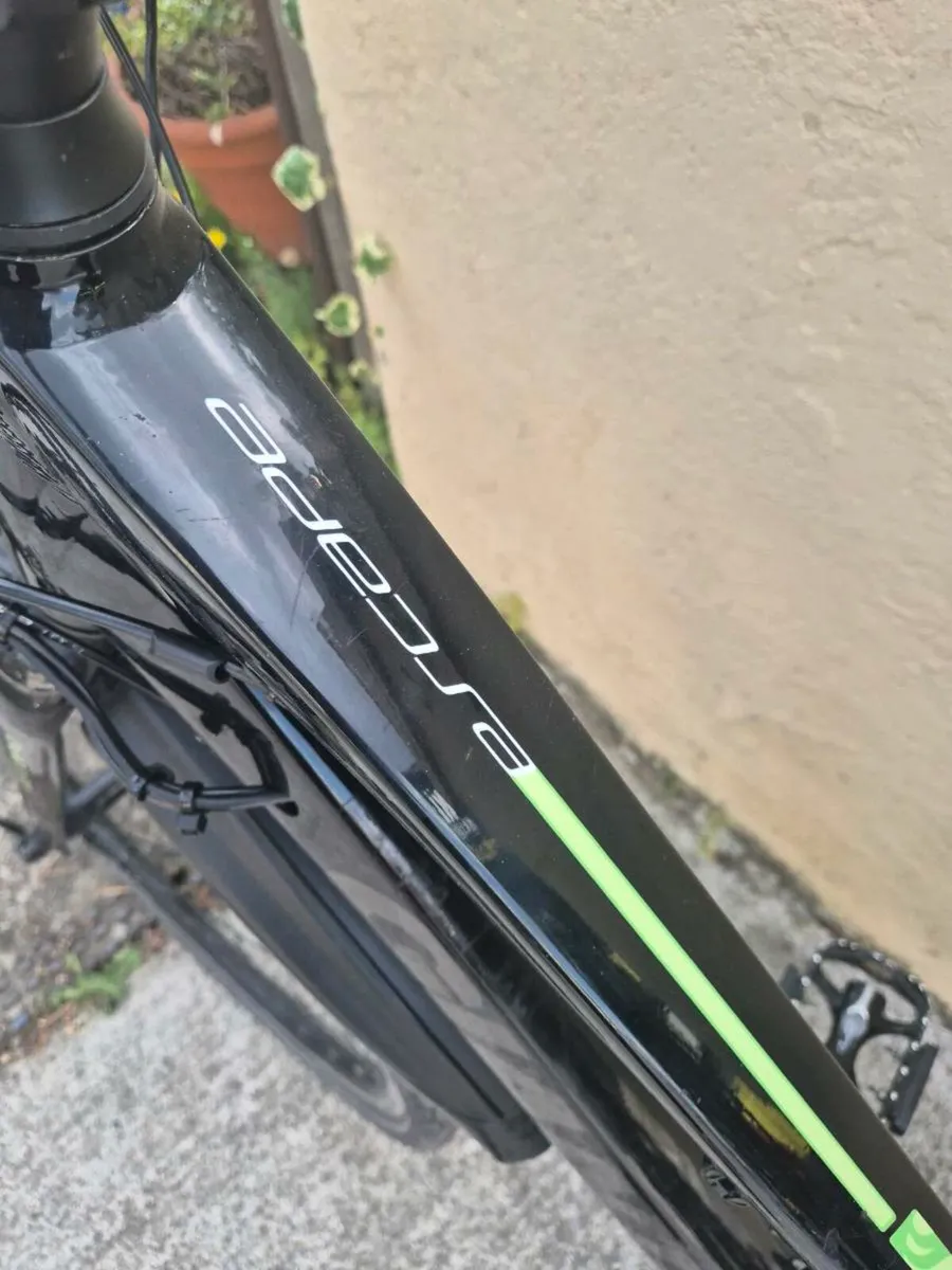Electric  bike giant - Image 4