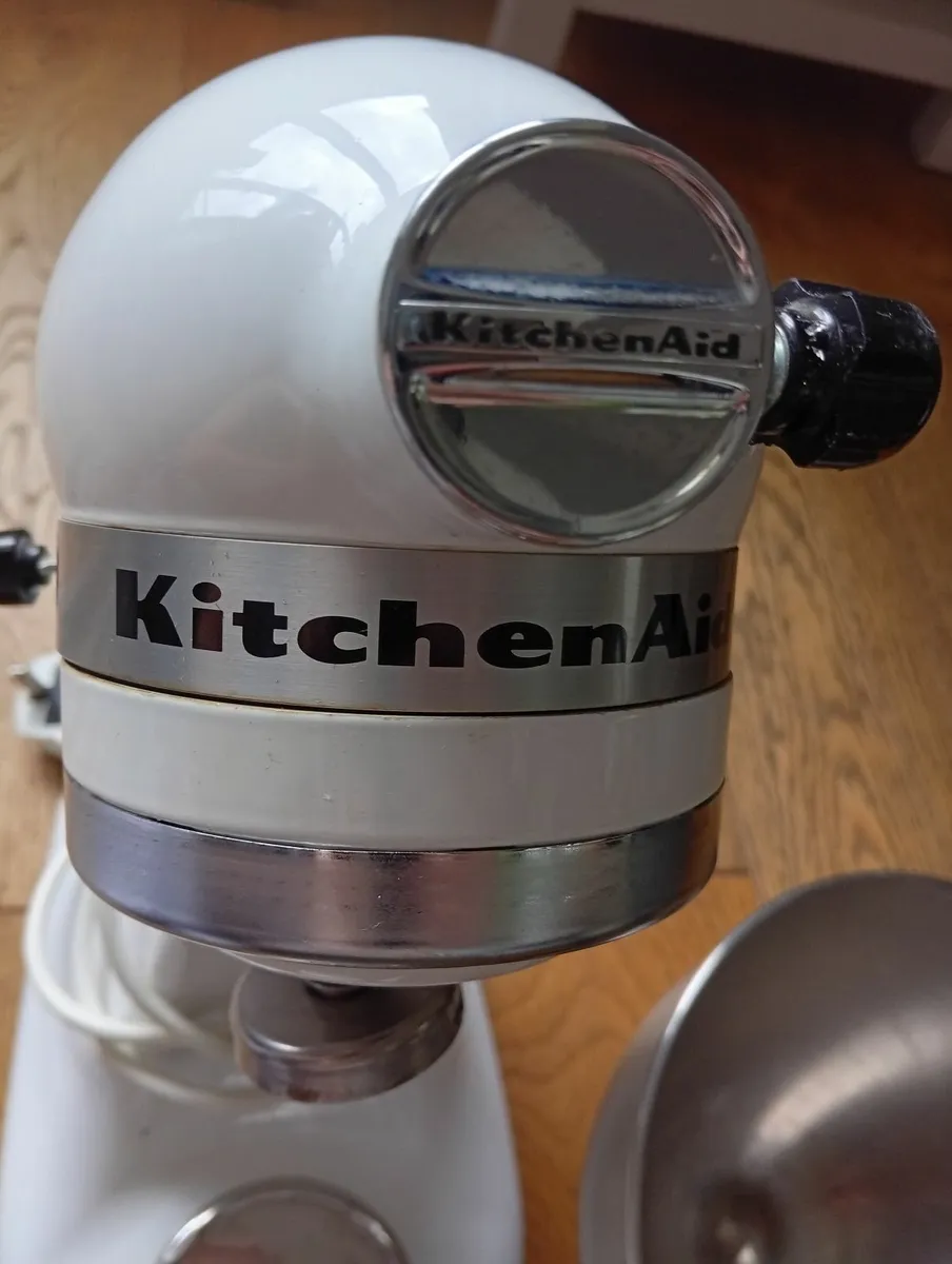 Kitchen aid mixer - Image 1