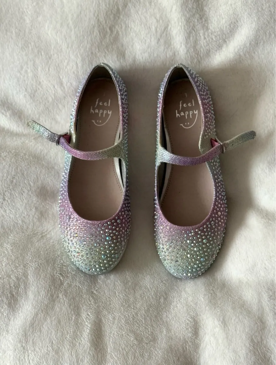 Next girl shoes size 3 - Image 1