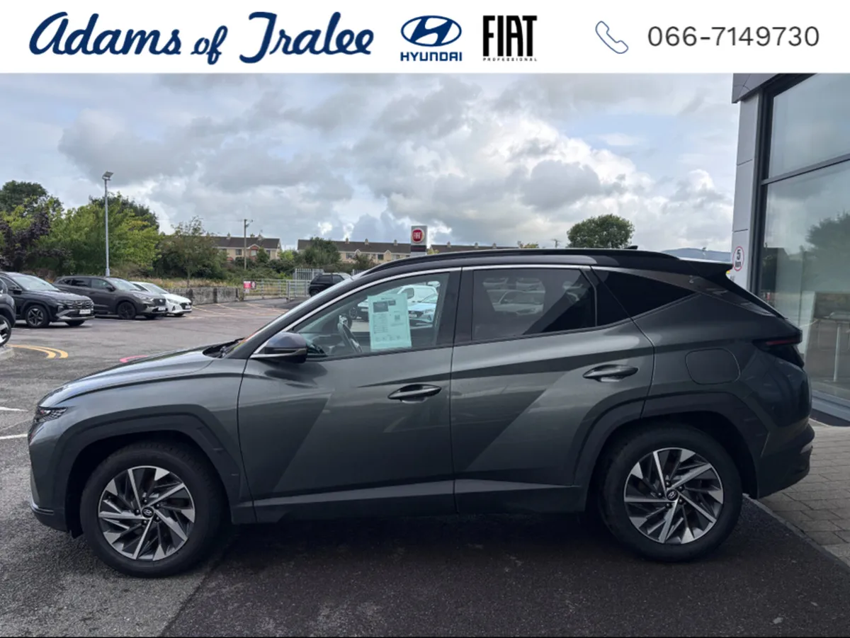Hyundai Tucson IX35 EXECUTIVE PLUS 2TONE 5DR - Image 2