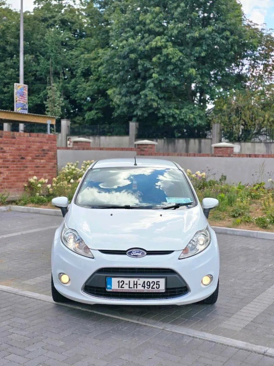 Ford Fiesta 1.2 2012 - Image 2