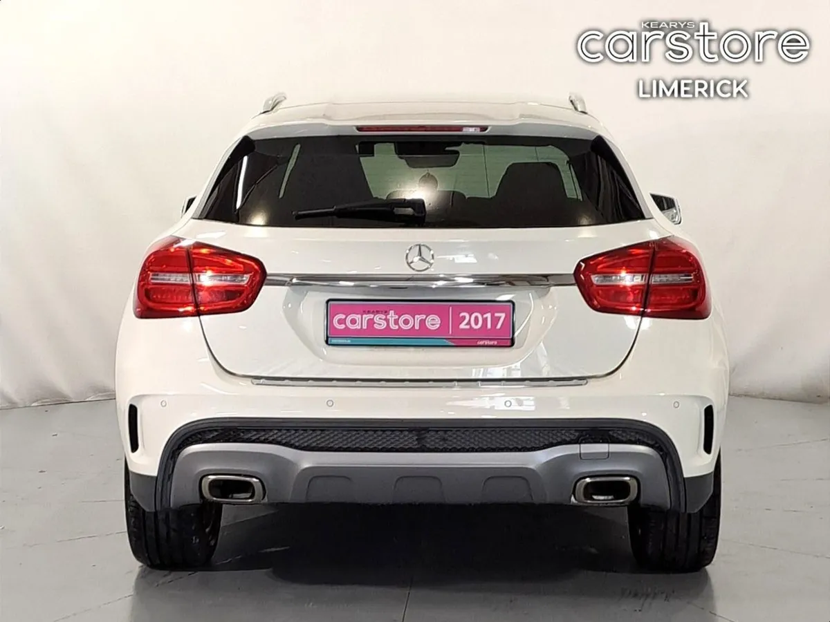 Mercedes-Benz GLA 180 Auto 1.6 PET - Image 4