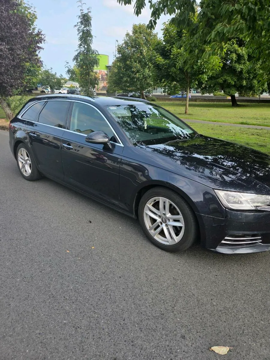 AUDi A4 ESTATE 2.0 TDI - Image 2