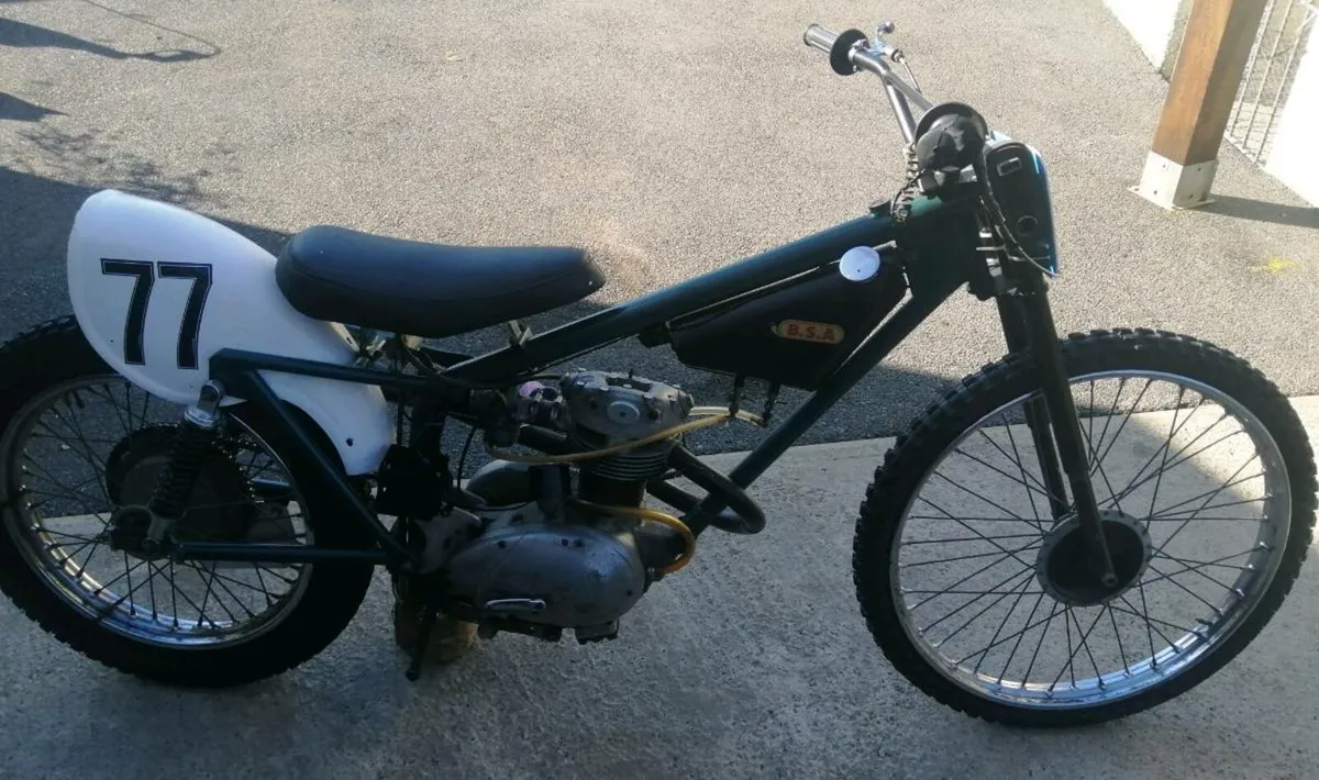 Circa 1961 speedway motorcycle bsa engine, hagon - Image 1