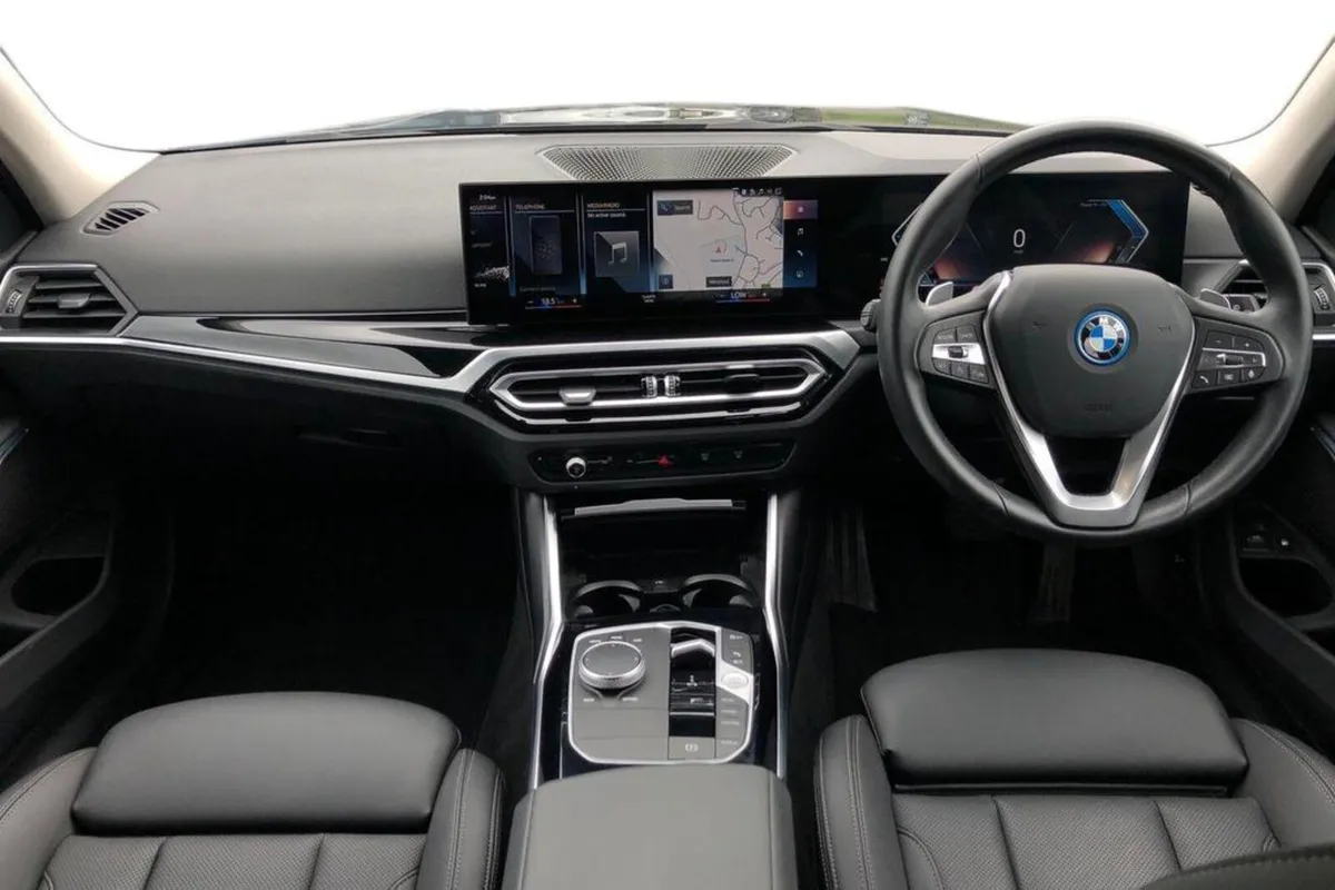 222 Bmw 330e Sport Touring New Model - Image 3