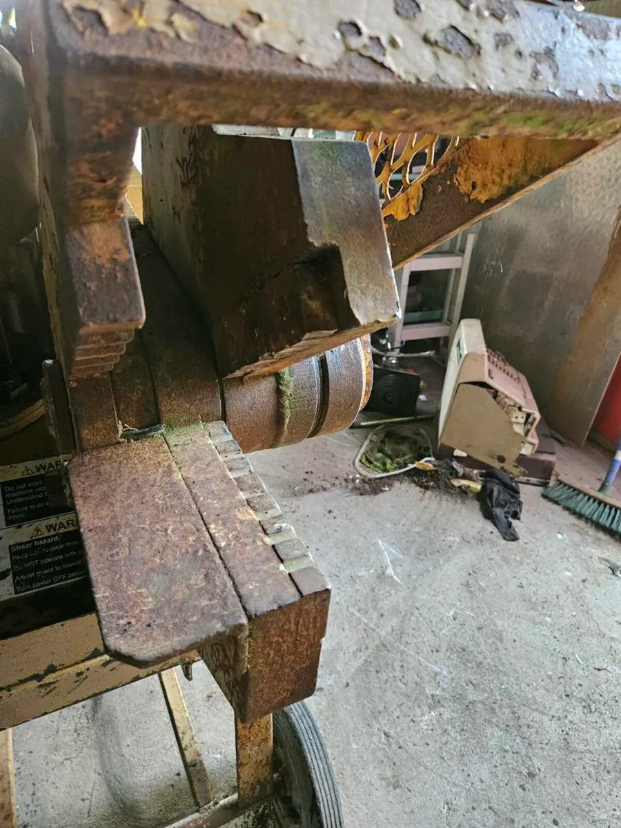 Crocodile shears 230v 5hp - Image 2
