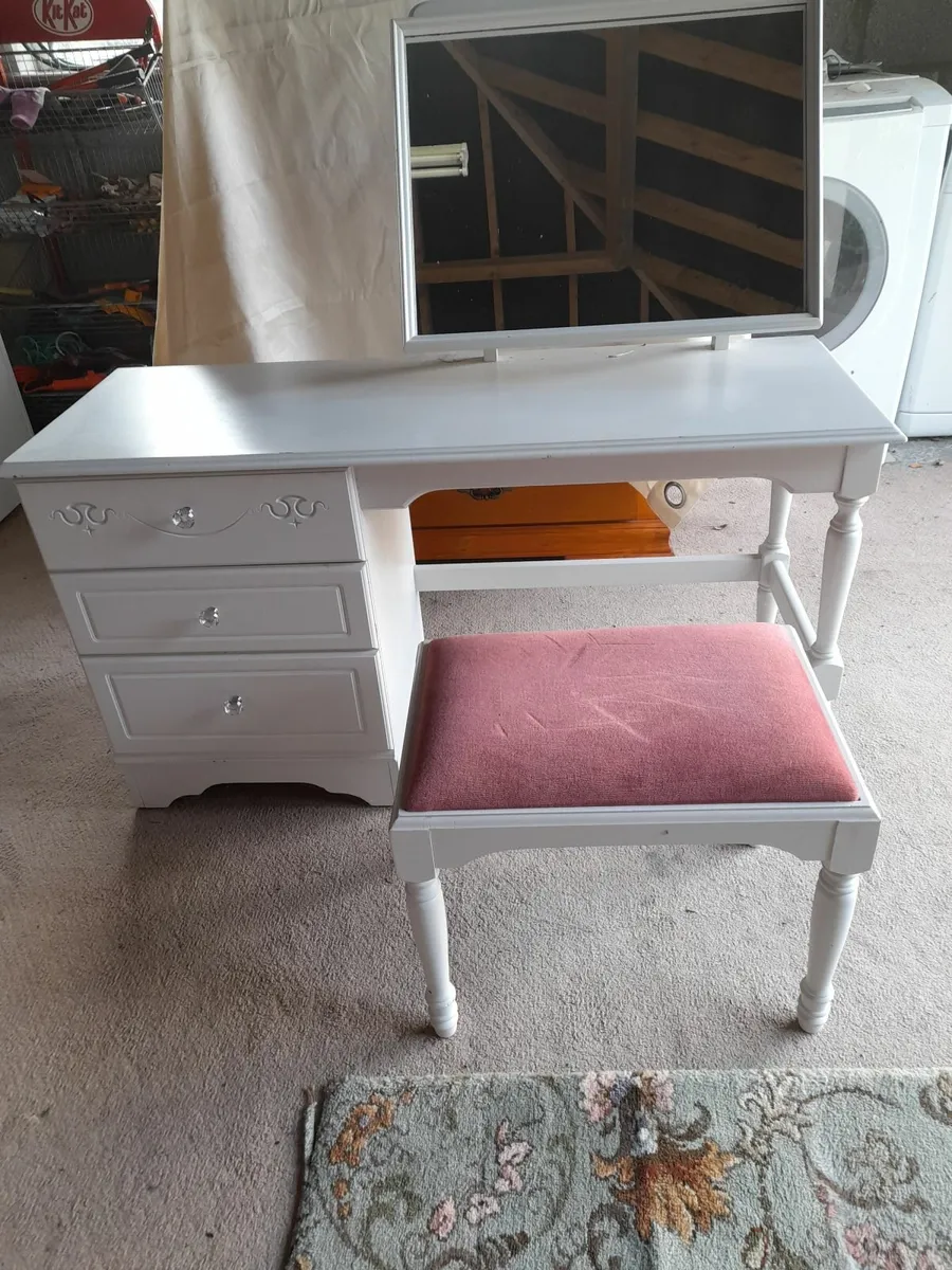 Bedroom furniture - Image 3
