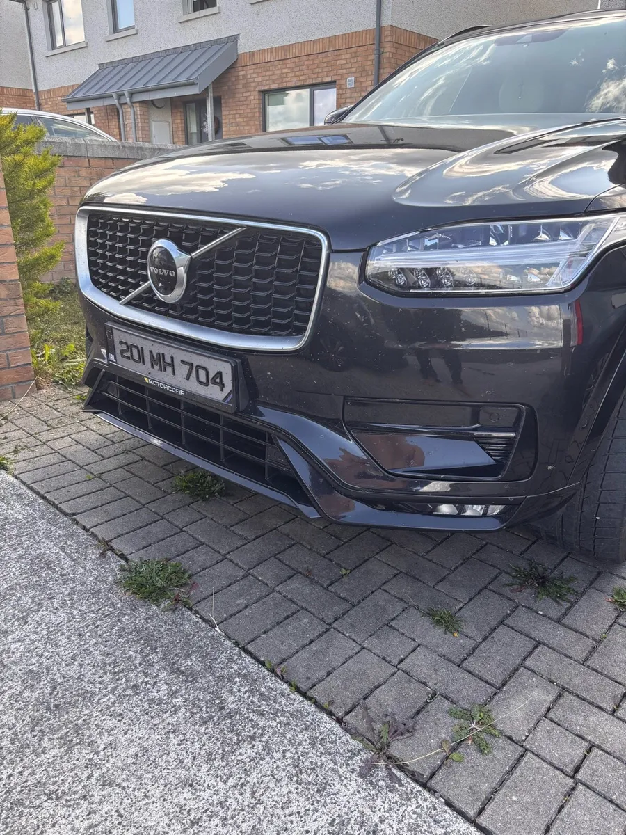 Volvo xc90 R design - Image 2