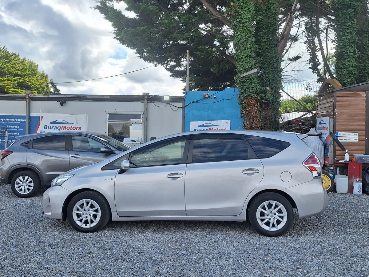 Toyota Prius 7 SEATER G |HALF LEATHER INTERIOR - Image 3