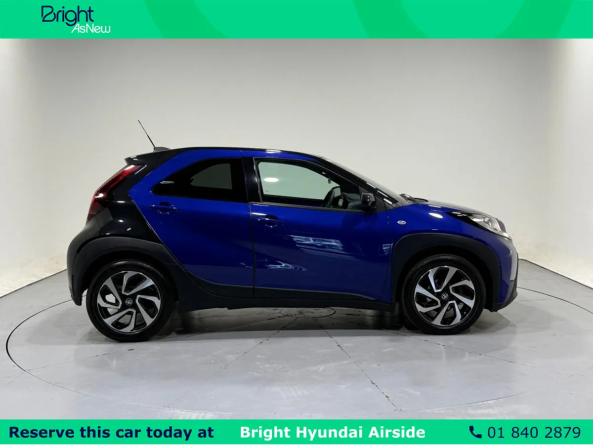 Toyota Aygo X 1.0 DESIGN S-CVT 4DR AUTO - Image 4