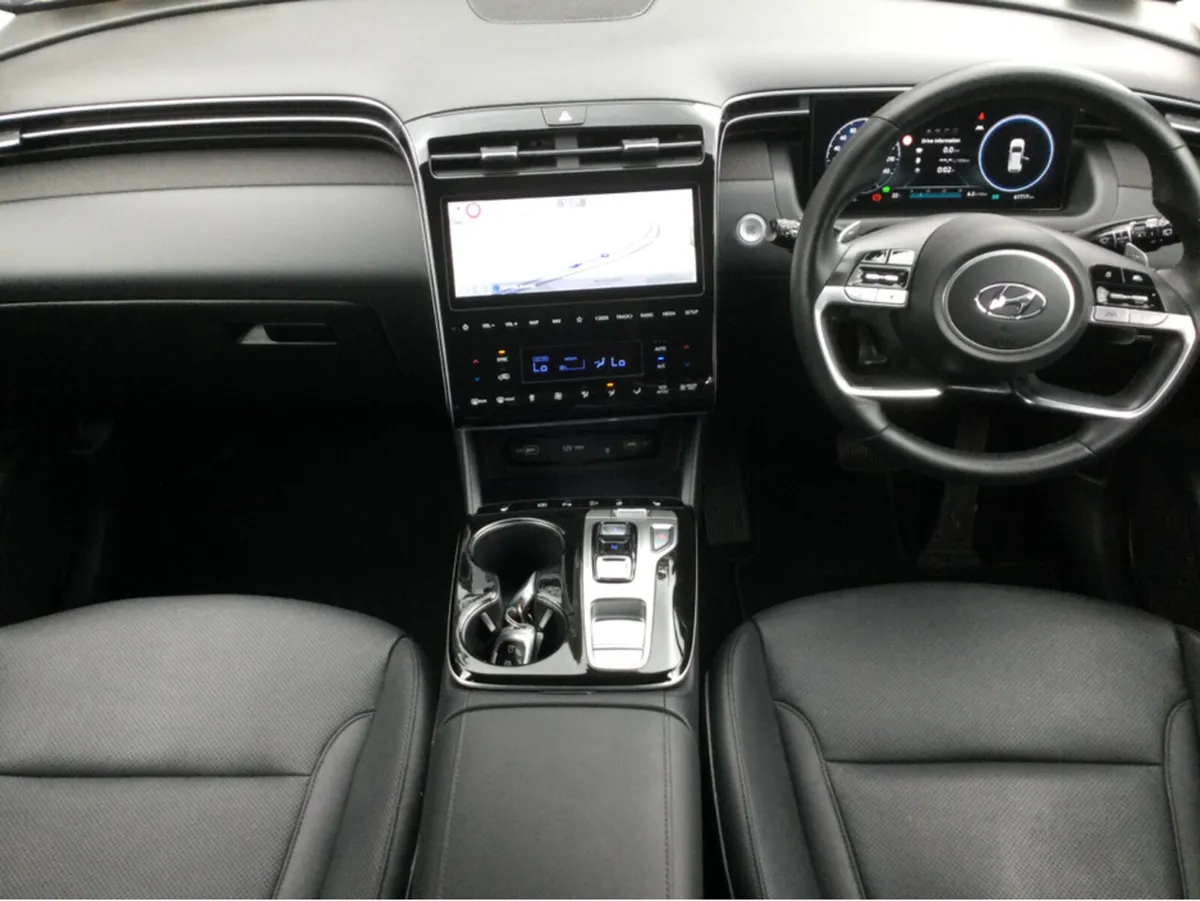 Hyundai Tucson EXECUTIVE PLUS PLUG IN HYBRID - Image 4