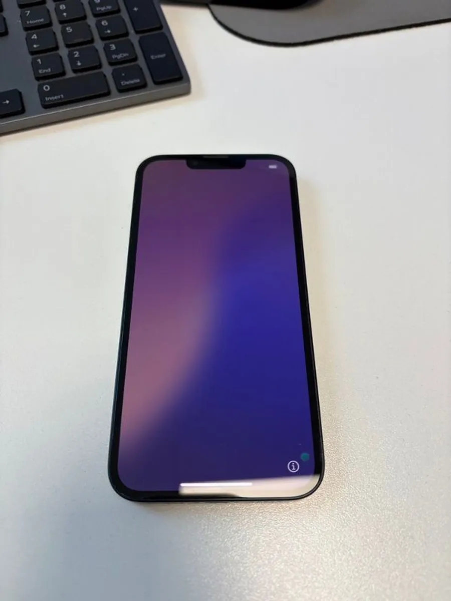 iPhone 14 - Image 2