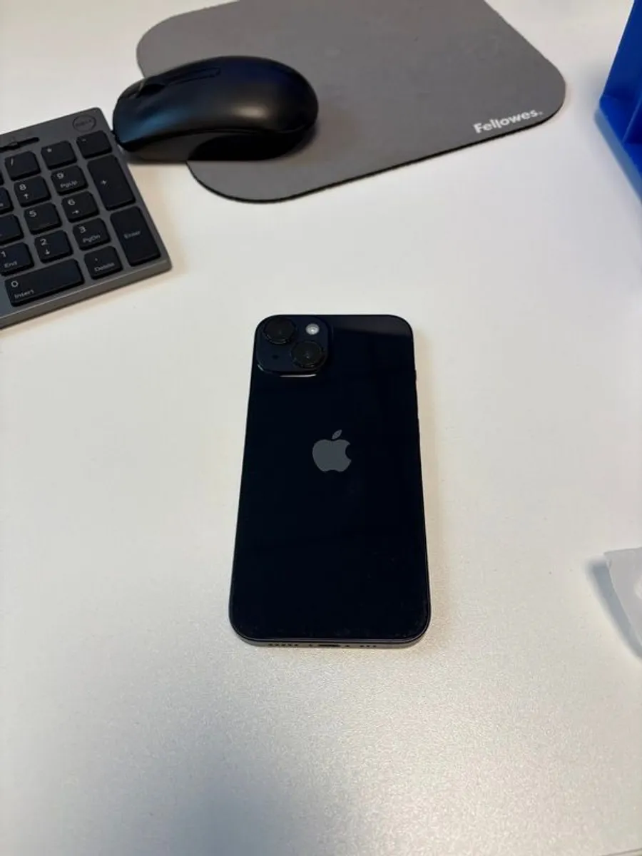 iPhone 14 - Image 4