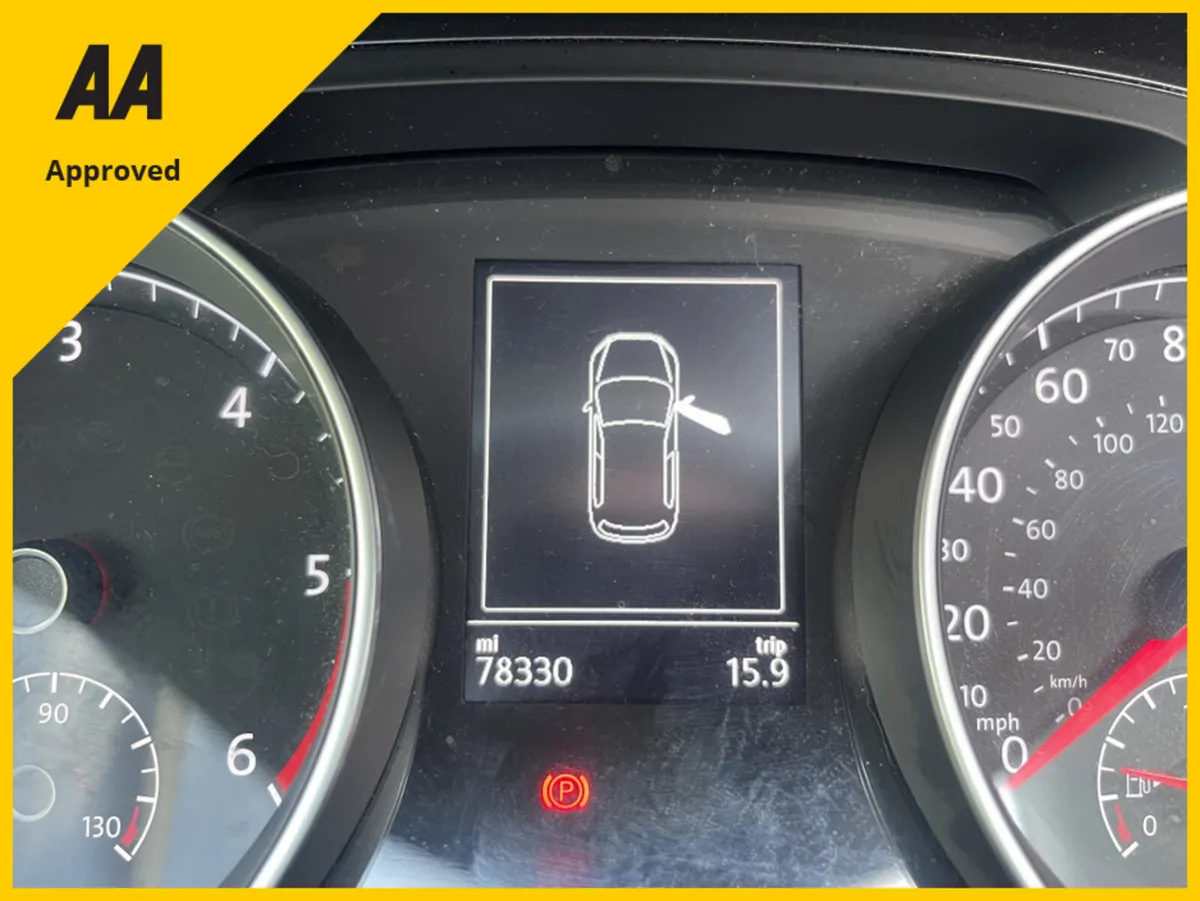 Volkswagen Golf S TDI BLUEMOTION TECHNOLOGY - Image 3