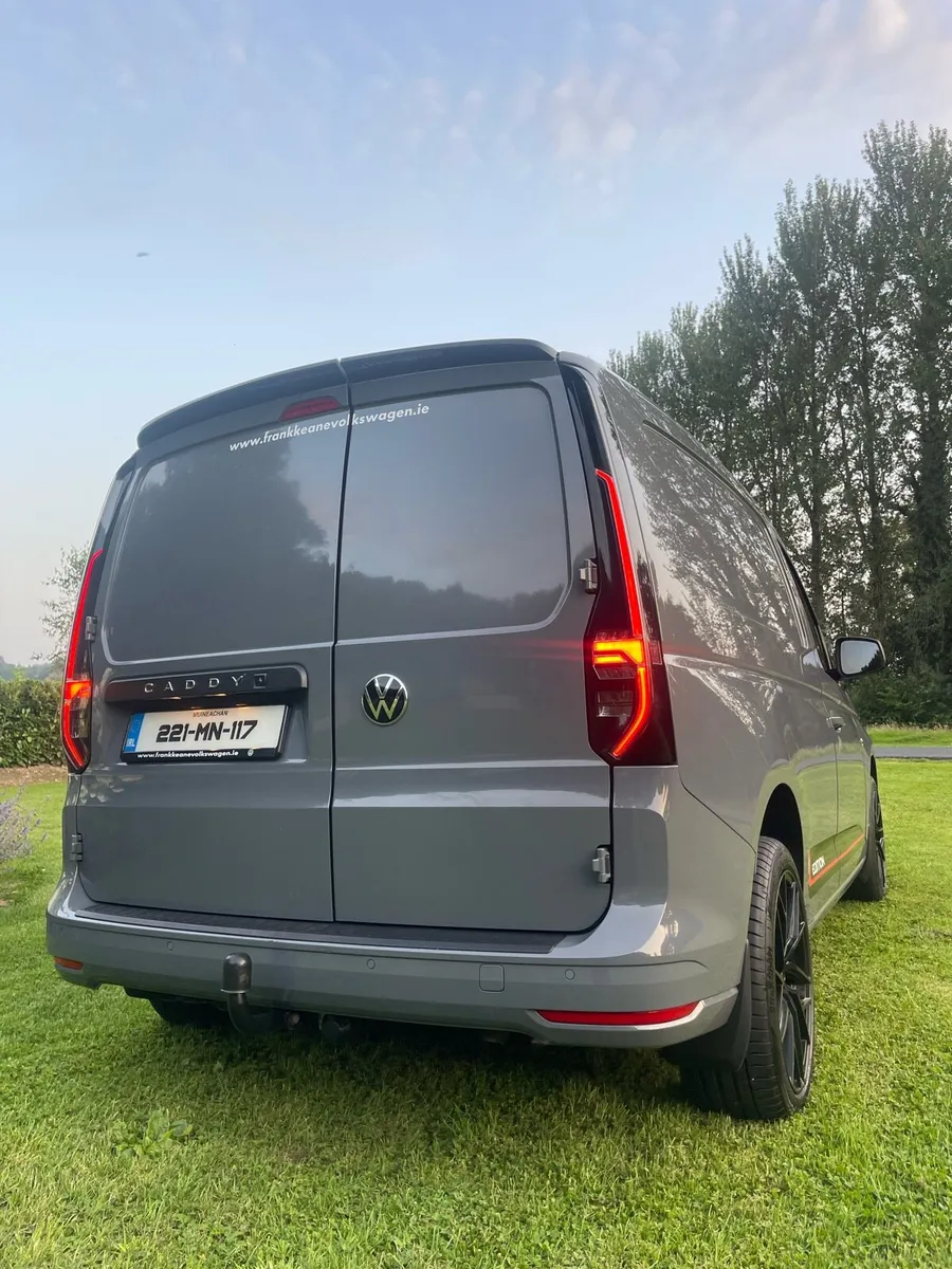 Volkswagen caddy Edition 122BHP no VAT - Image 4
