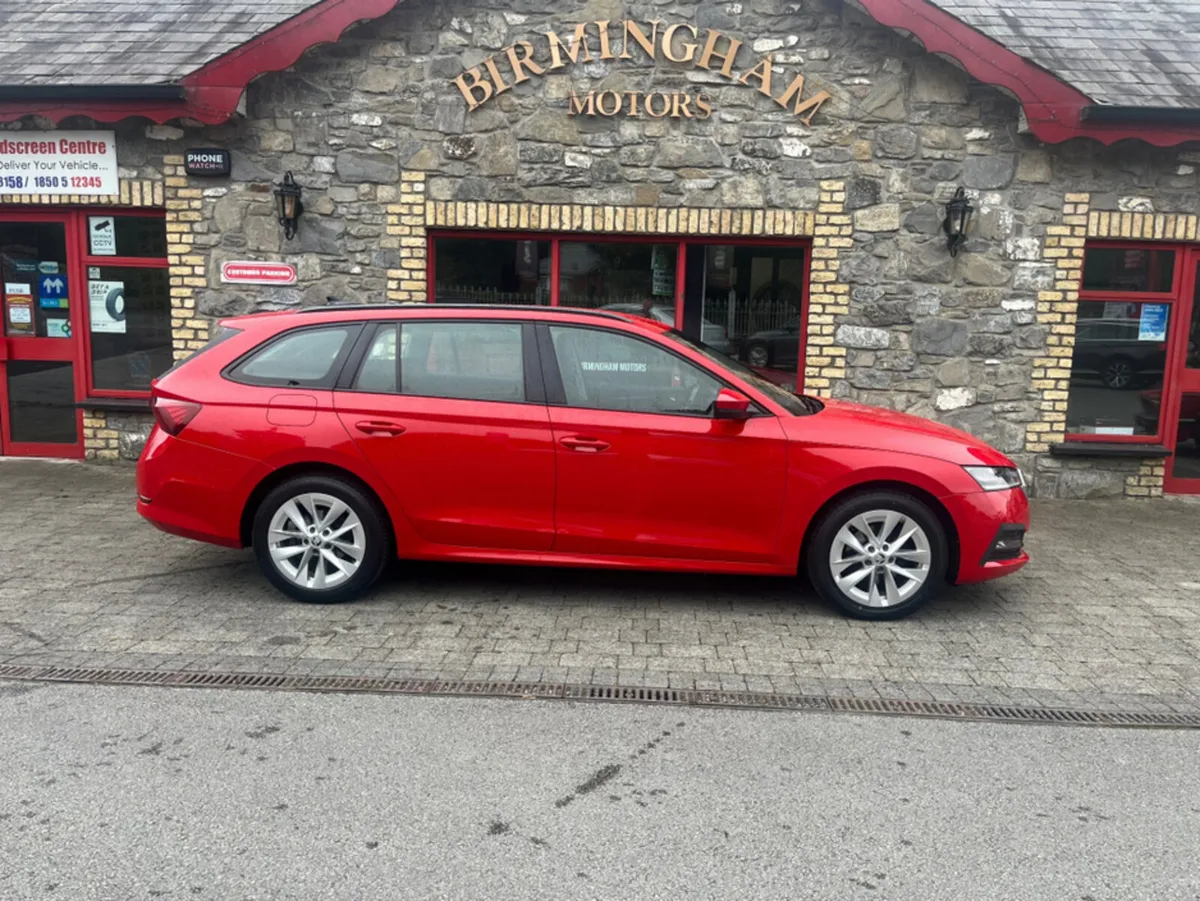 Skoda Octavia Estate AMBITION 2.0 TDI 115BHP 115HP - Image 2
