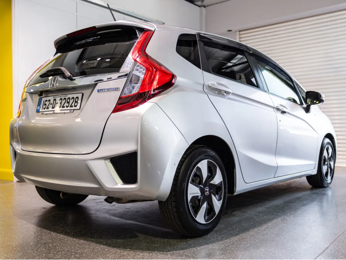 Honda Fit GP5 HYBRID 5DR AUTO DAA-GP5 - Image 4