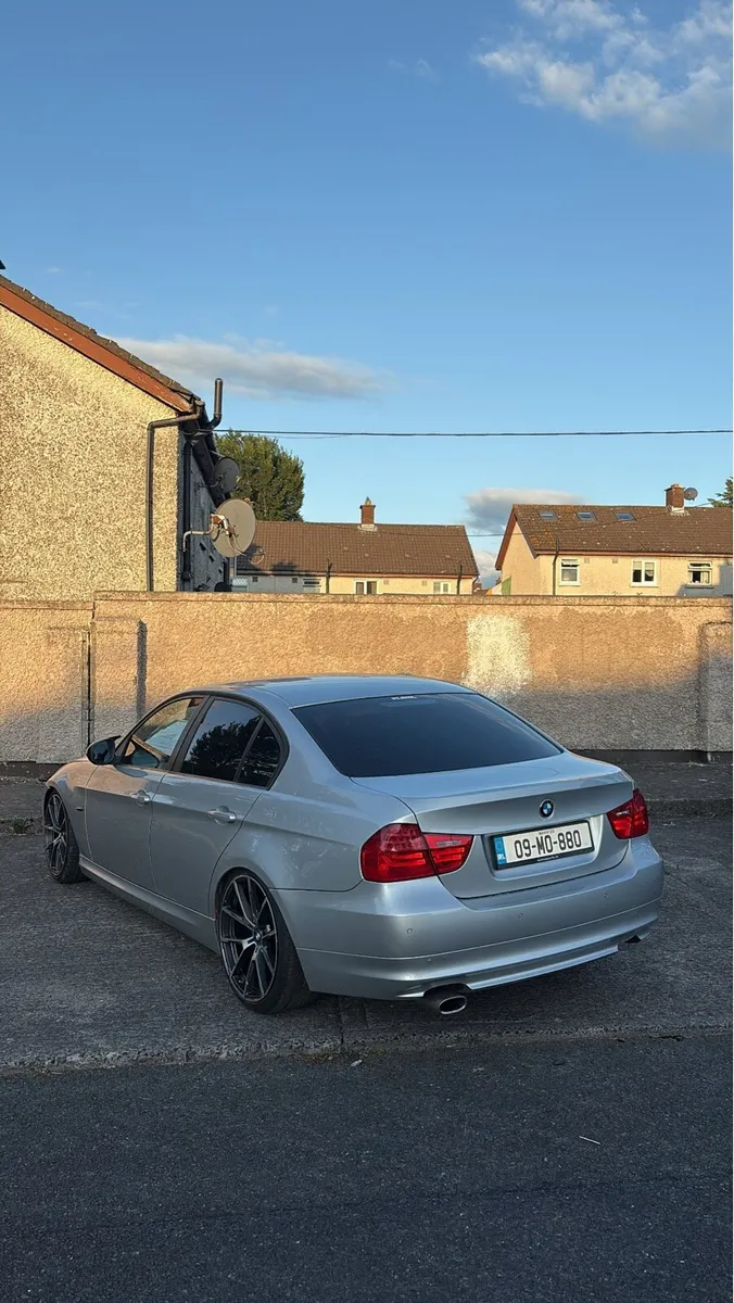 BMW 318D - Image 3