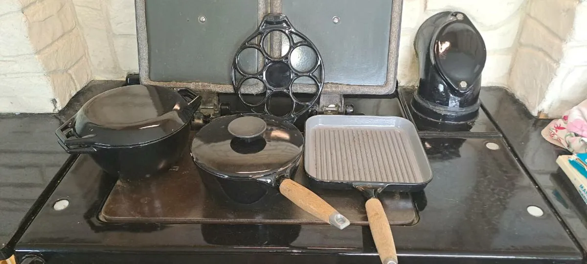 Cast Iron Cookware - Image 1