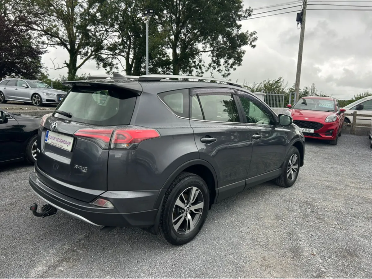 Toyota RAV4 RAV4 2.0 D-4D LUNA - Image 2