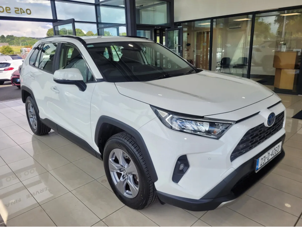 Toyota RAV4 RAV4 HYBRID LUNA 4DR AUTO - Image 2
