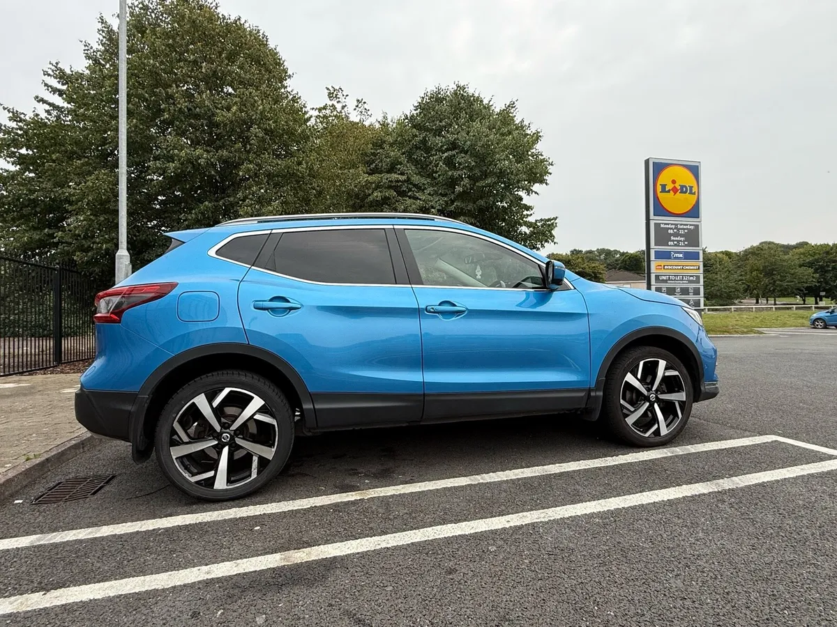 Nissan Qashqai NEW NCT & LOW MILEAGE - Image 3