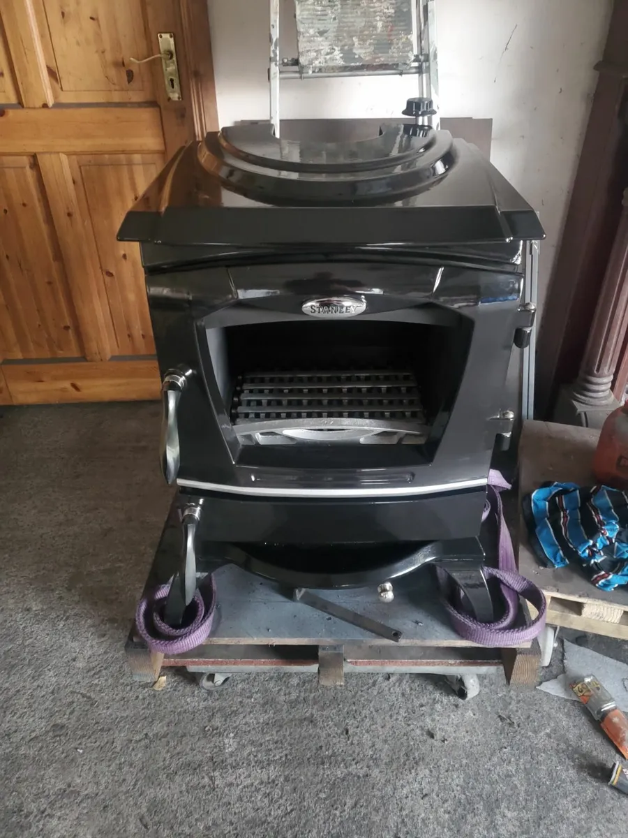 Stanley Lismore boiler stove solid fuel - Image 1