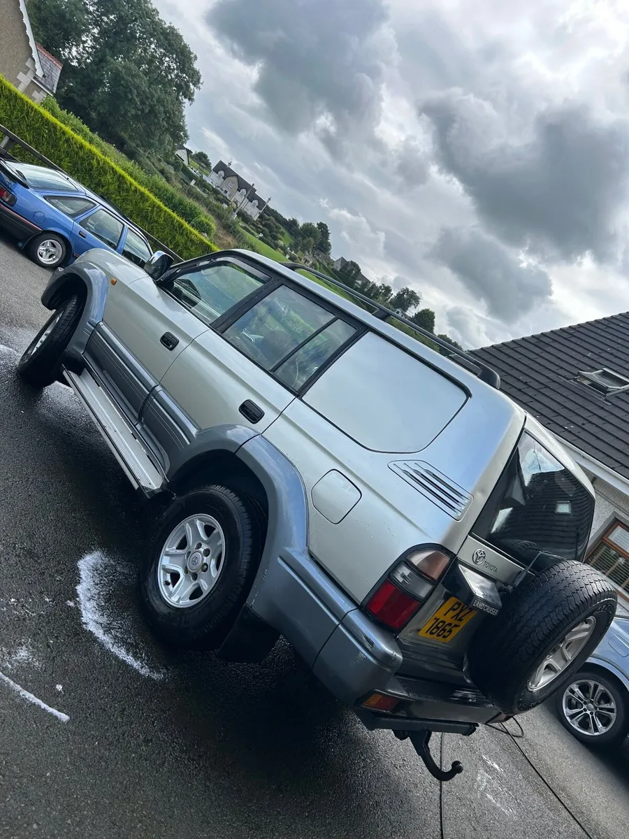 Toyota landcruiser - Image 3